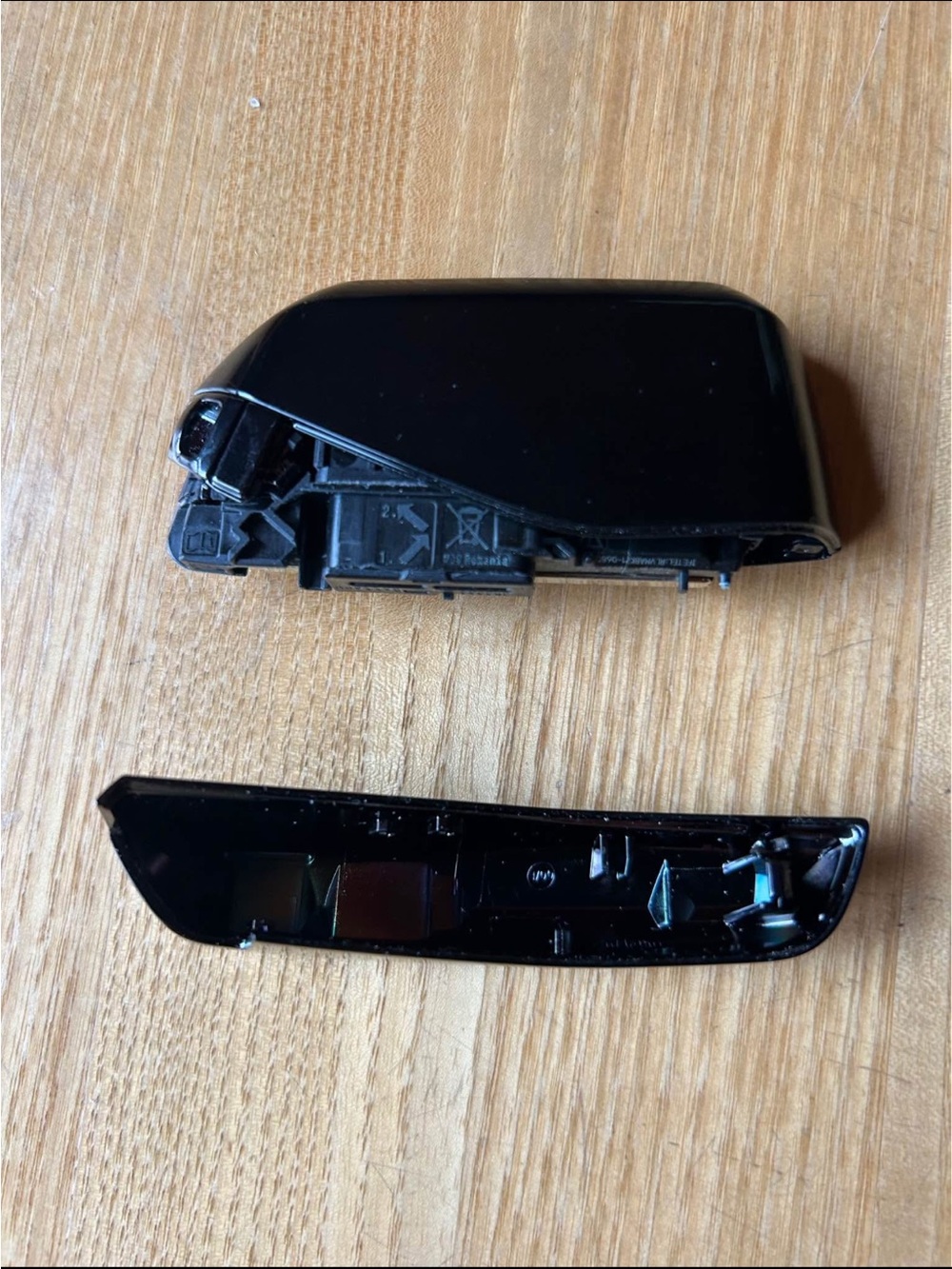 BMW Black Key Fob with Blue and Red Stripe - Picture 4 of 4